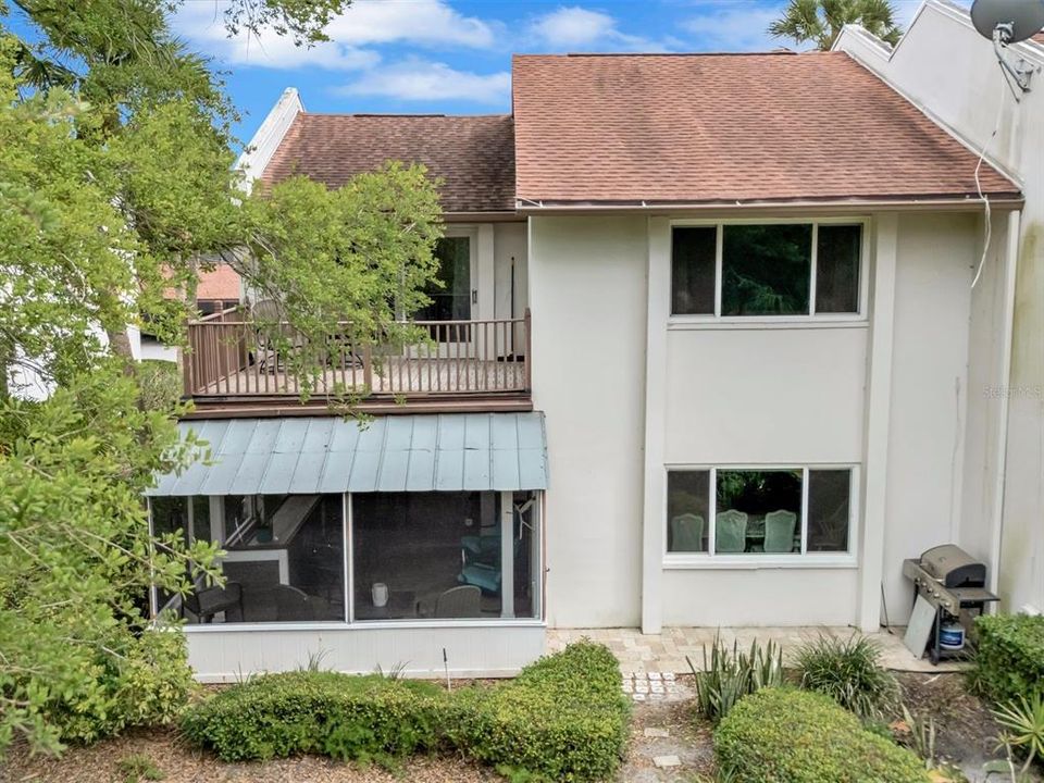 For Sale: $400,000 (2 beds, 2 baths, 1765 Square Feet)