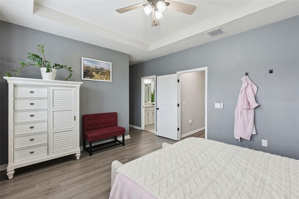 En Venta: $479,000 (3 camas, 2 baños, 2120 Pies cuadrados)