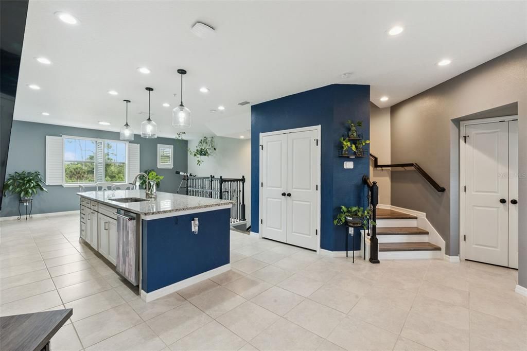 En Venta: $479,000 (3 camas, 2 baños, 2120 Pies cuadrados)