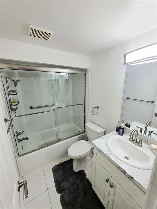 For Sale: $61,900 (2 beds, 1 baths, 975 Square Feet)