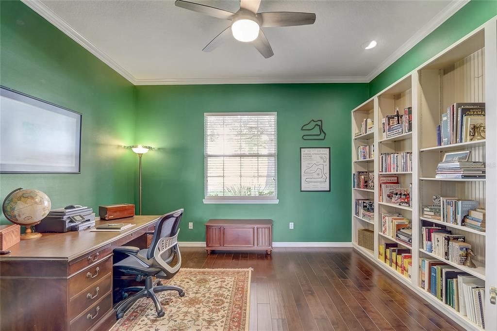 Activo con contrato: $929,000 (4 camas, 3 baños, 3009 Pies cuadrados)