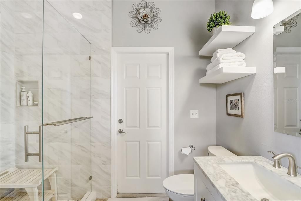 Activo con contrato: $929,000 (4 camas, 3 baños, 3009 Pies cuadrados)