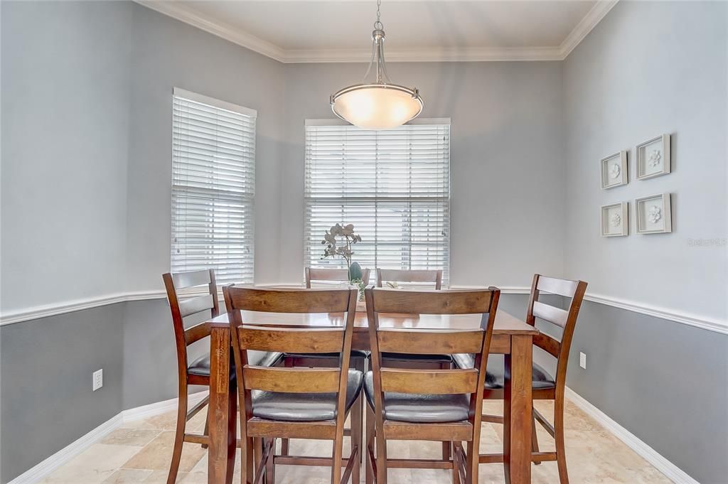 Activo con contrato: $929,000 (4 camas, 3 baños, 3009 Pies cuadrados)