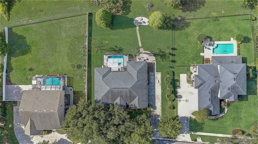 Activo con contrato: $929,000 (4 camas, 3 baños, 3009 Pies cuadrados)