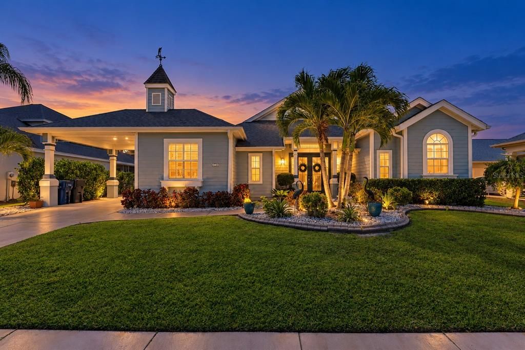 Active With Contract: $950,000 (5 beds, 3 baths, 2511 Square Feet)