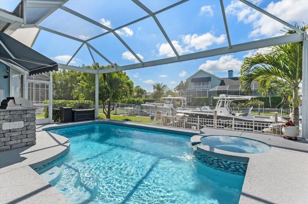 Active With Contract: $950,000 (5 beds, 3 baths, 2511 Square Feet)