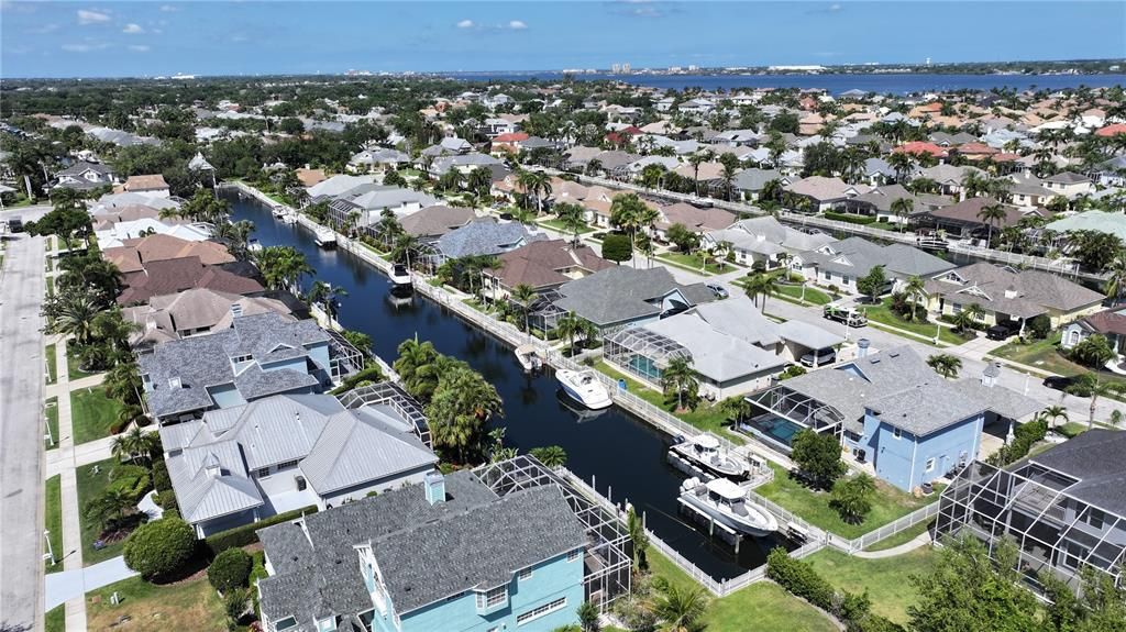 Active With Contract: $950,000 (5 beds, 3 baths, 2511 Square Feet)