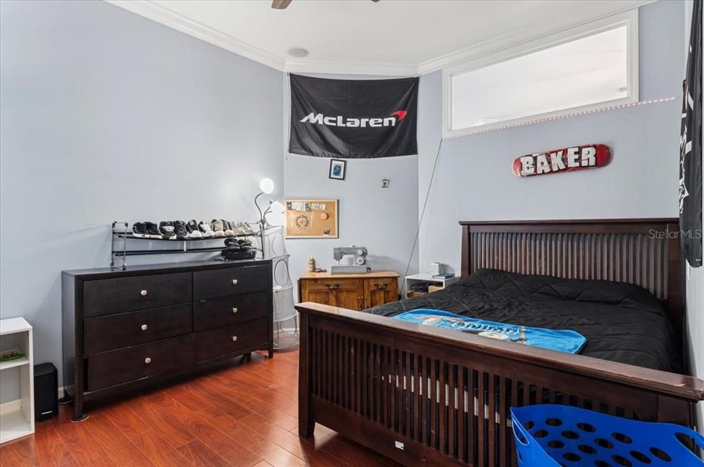 Active With Contract: $950,000 (5 beds, 3 baths, 2511 Square Feet)