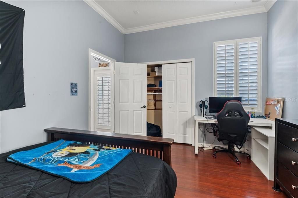 Active With Contract: $950,000 (5 beds, 3 baths, 2511 Square Feet)
