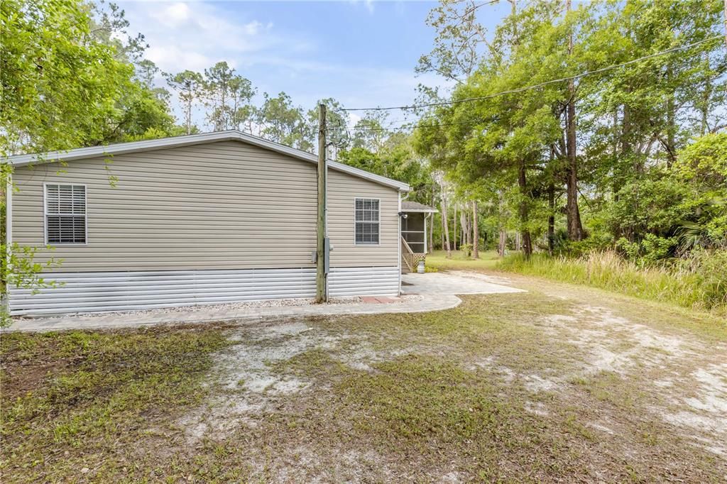 Activo con contrato: $459,900 (4 camas, 2 baños, 2280 Pies cuadrados)