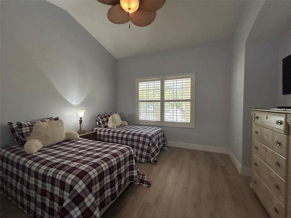 В аренду: $4,900 (3 спален, 3 ванн, 1439 Квадратных фут)