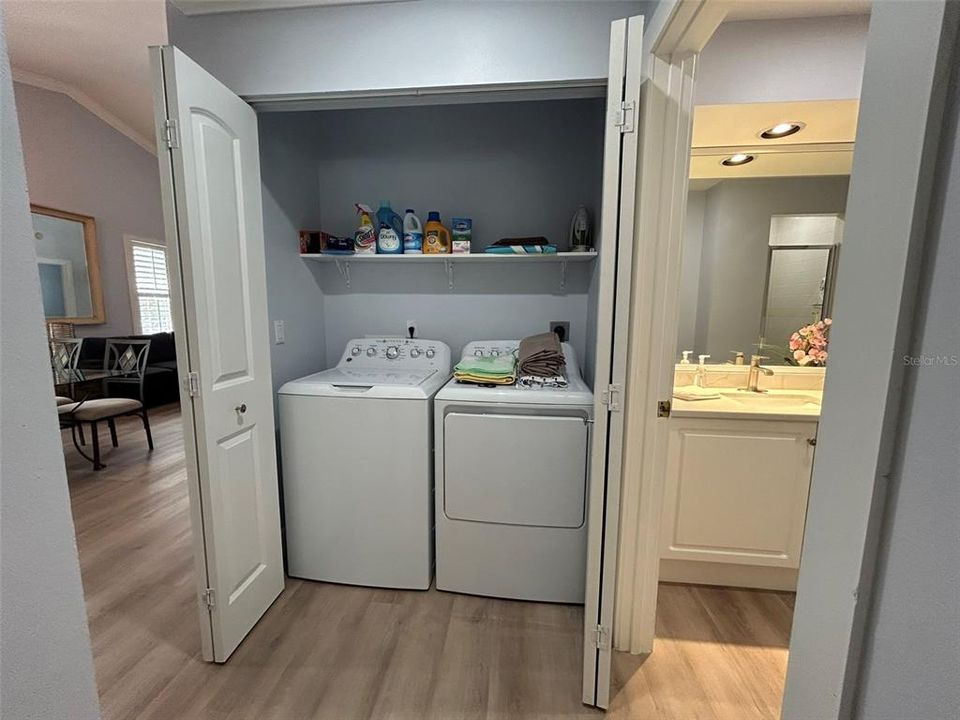 В аренду: $4,900 (3 спален, 3 ванн, 1439 Квадратных фут)