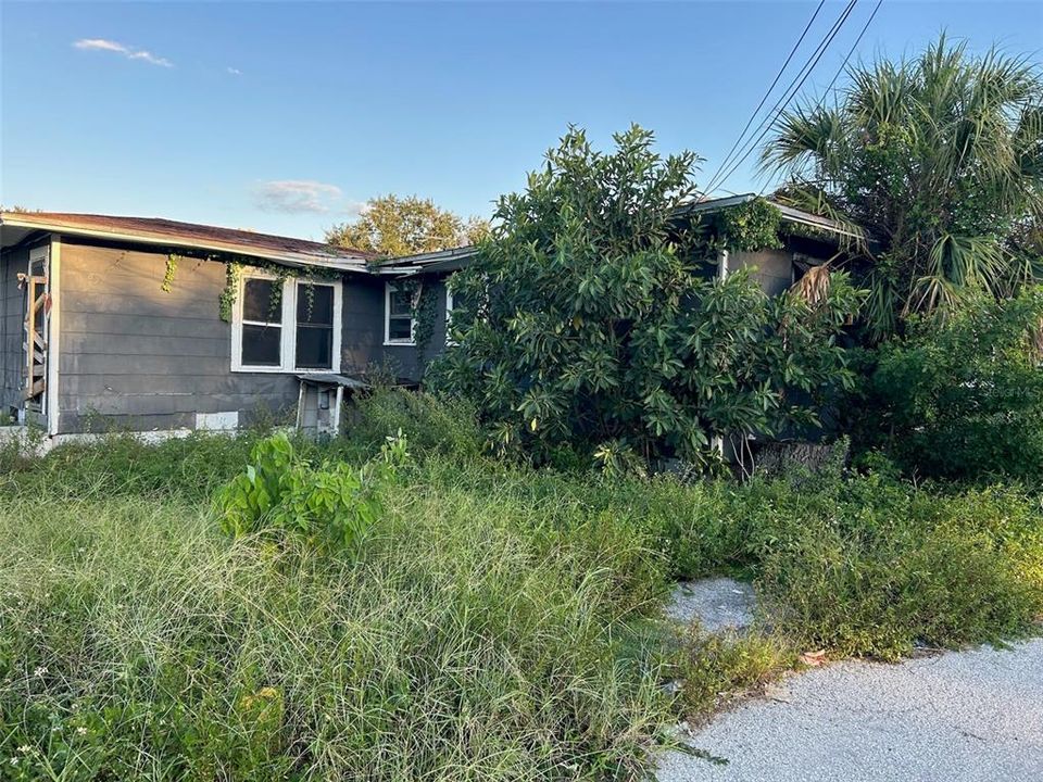For Sale: $99,900 (3 beds, 0 baths, 1330 Square Feet)