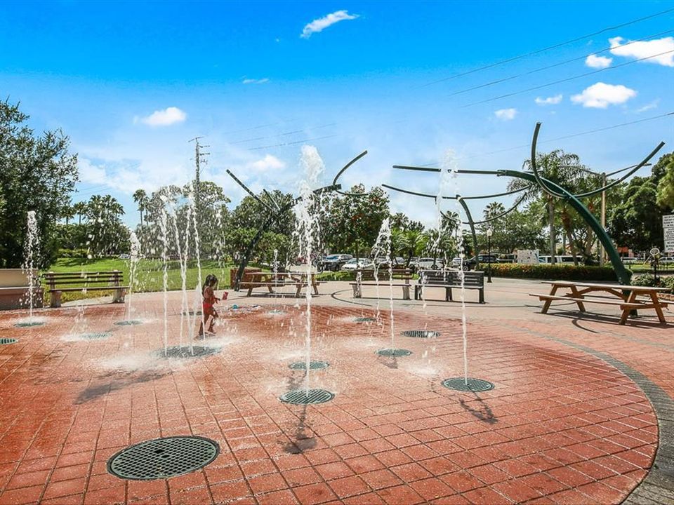 En Venta: $148,000 (2 camas, 2 baños, 828 Pies cuadrados)