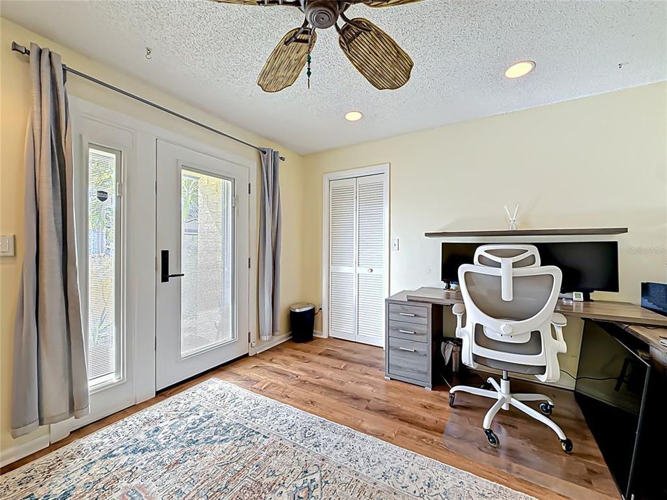 For Sale: $1,584,000 (3 beds, 2 baths, 2076 Square Feet)