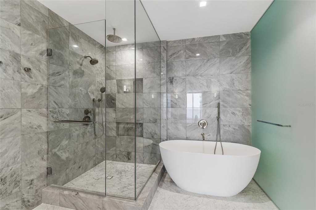 For Rent: $9,995 (2 beds, 2 baths, 1960 Square Feet)