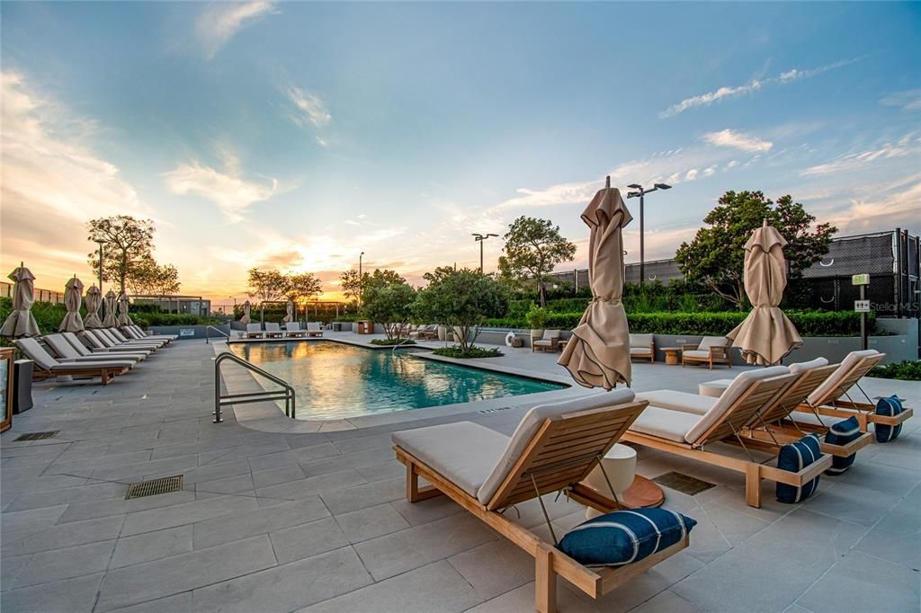 For Rent: $9,995 (2 beds, 2 baths, 1960 Square Feet)