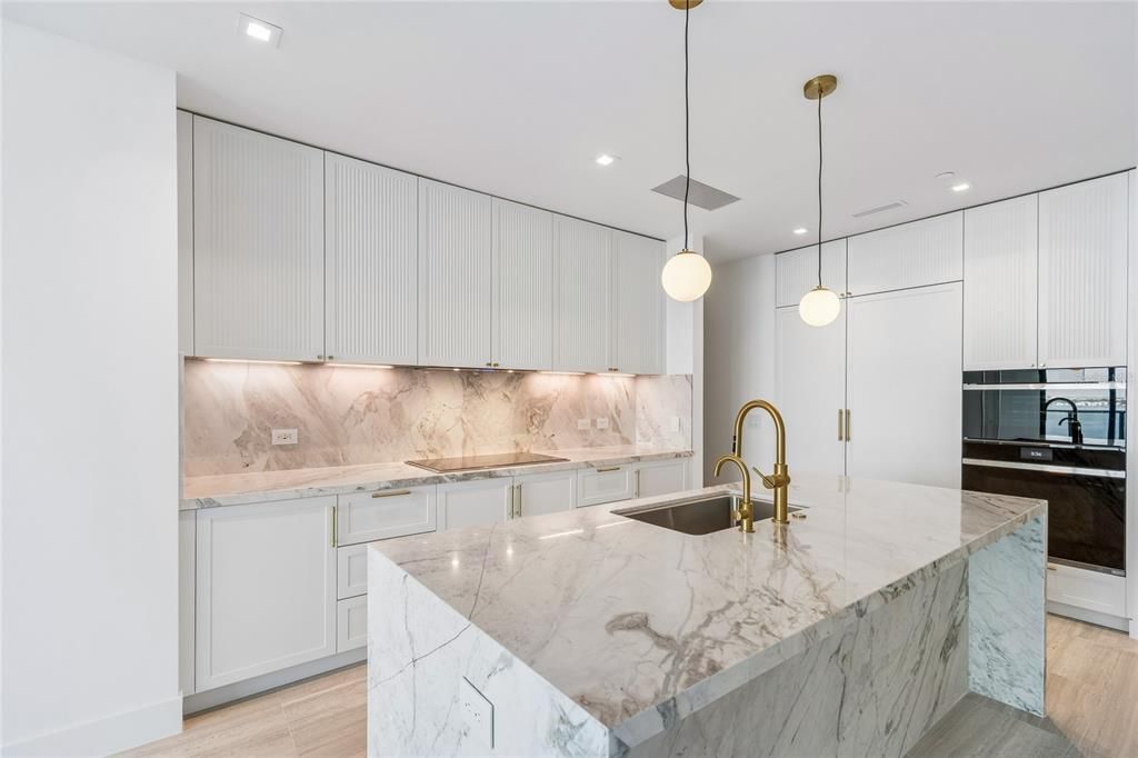 For Rent: $9,995 (2 beds, 2 baths, 1960 Square Feet)