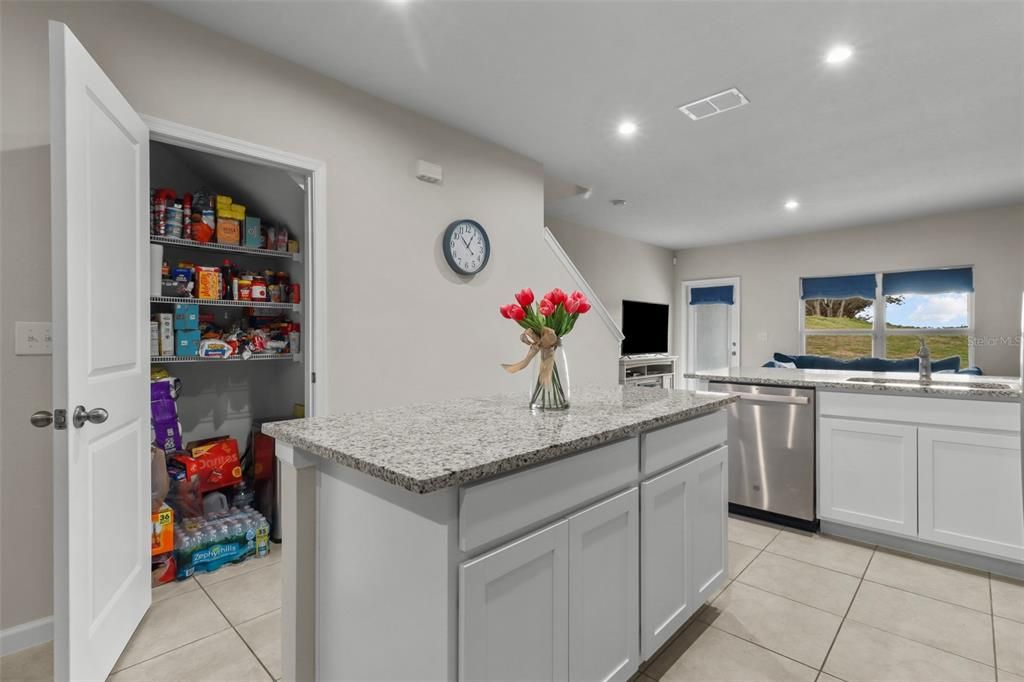 En Venta: $289,900 (3 camas, 2 baños, 1440 Pies cuadrados)