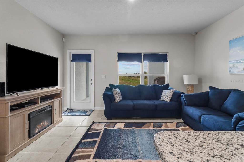 En Venta: $289,900 (3 camas, 2 baños, 1440 Pies cuadrados)