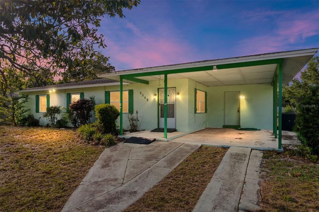 For Sale: $209,900 (3 beds, 1 baths, 1104 Square Feet)