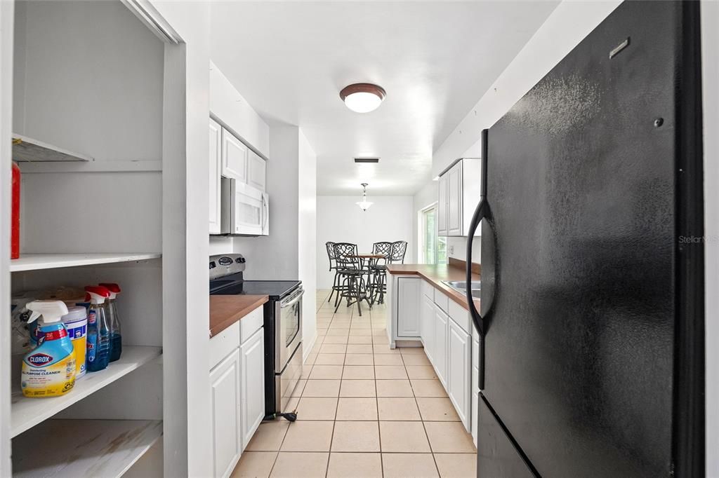 For Sale: $209,900 (3 beds, 1 baths, 1104 Square Feet)