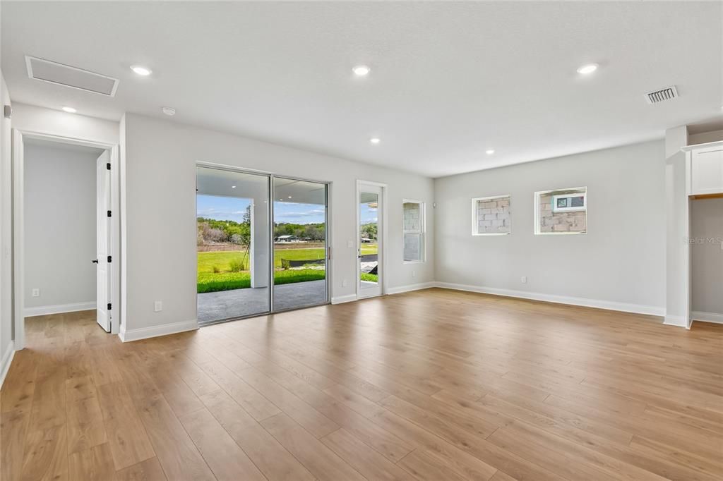 Active With Contract: $599,990 (4 beds, 3 baths, 3060 Square Feet)