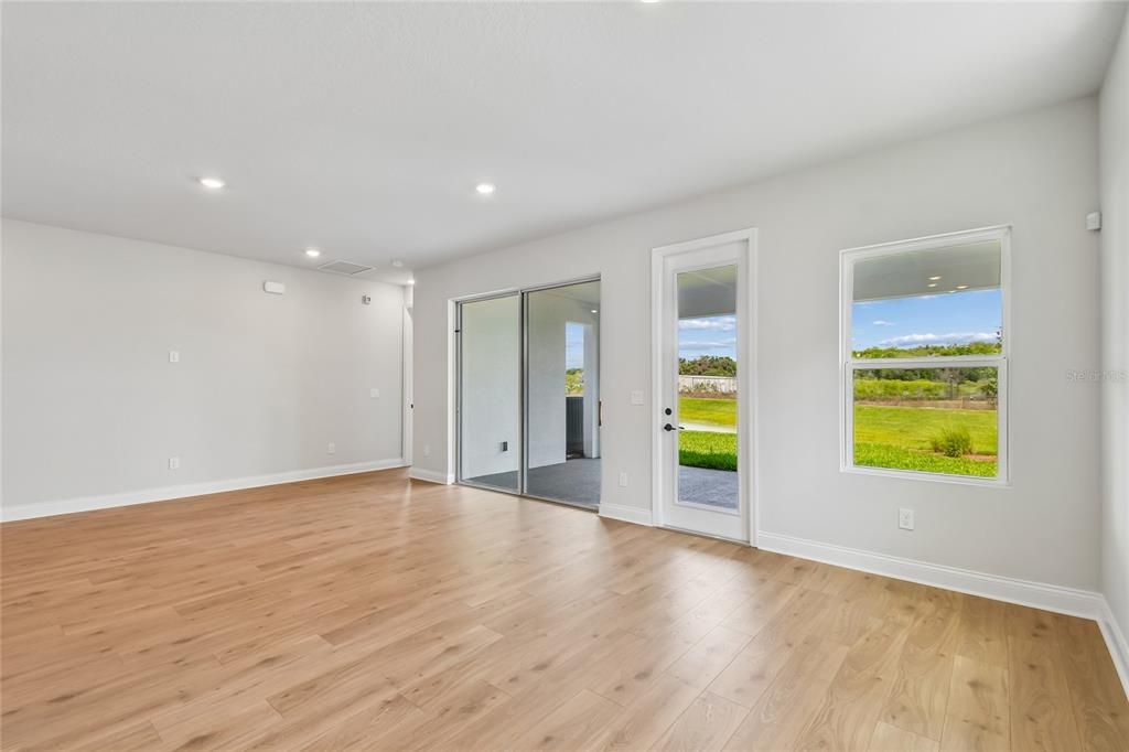 Active With Contract: $599,990 (4 beds, 3 baths, 3060 Square Feet)