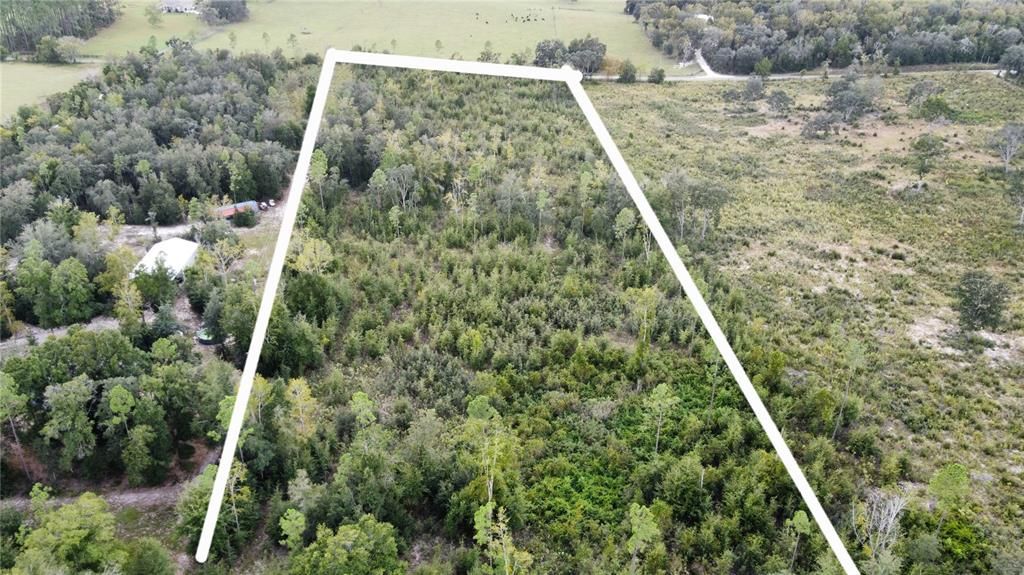 На продажу: $189,000 (9.96 acres)