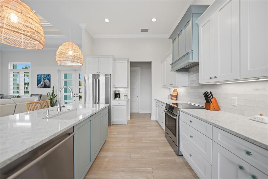 For Sale: $1,099,000 (3 beds, 3 baths, 2050 Square Feet)