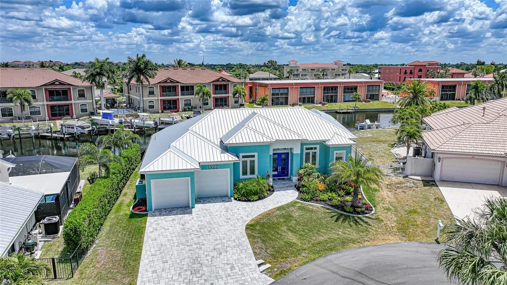 For Sale: $1,099,000 (3 beds, 3 baths, 2050 Square Feet)
