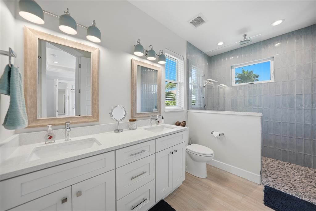For Sale: $1,099,000 (3 beds, 3 baths, 2050 Square Feet)