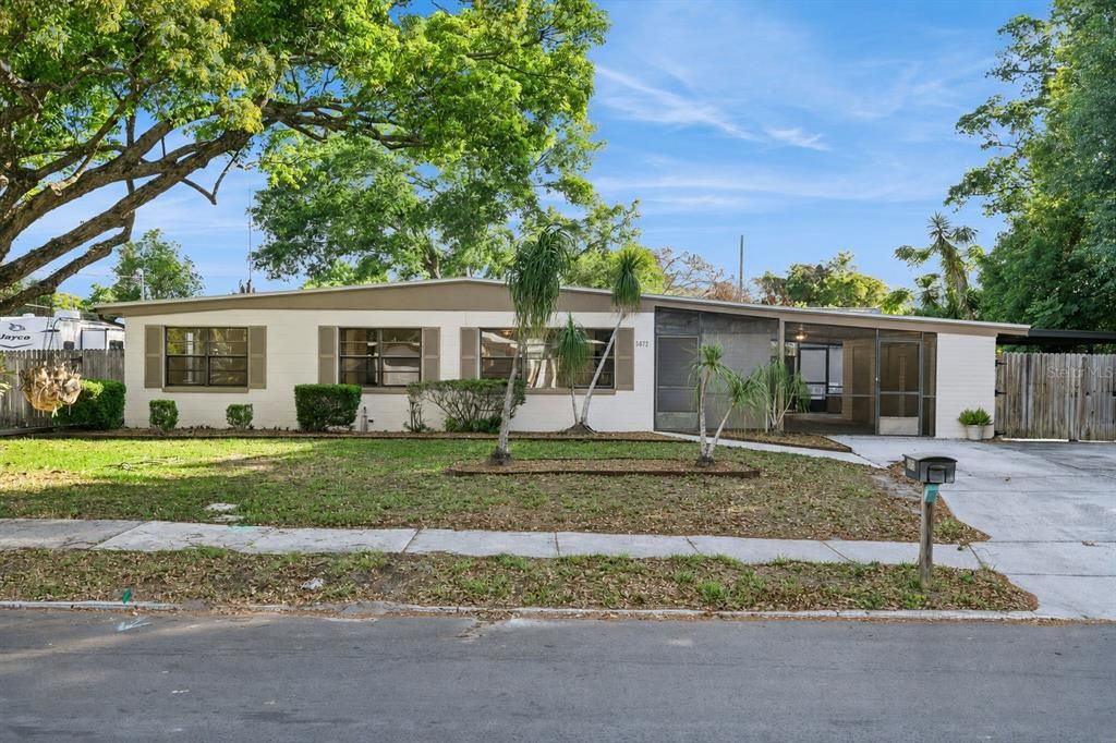 Activo con contrato: $299,900 (3 camas, 1 baños, 1059 Pies cuadrados)