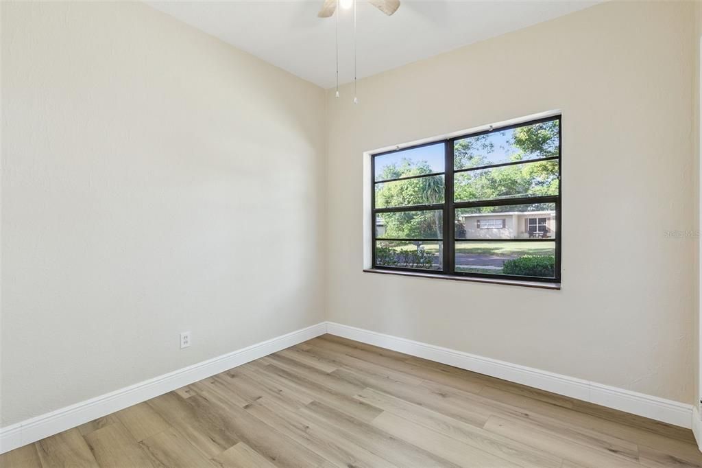 Activo con contrato: $299,900 (3 camas, 1 baños, 1059 Pies cuadrados)