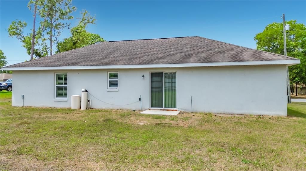 Activo con contrato: $220,000 (3 camas, 2 baños, 1252 Pies cuadrados)
