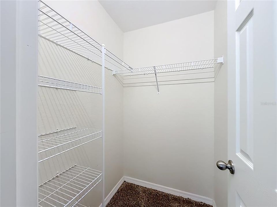 Activo con contrato: $220,000 (3 camas, 2 baños, 1252 Pies cuadrados)