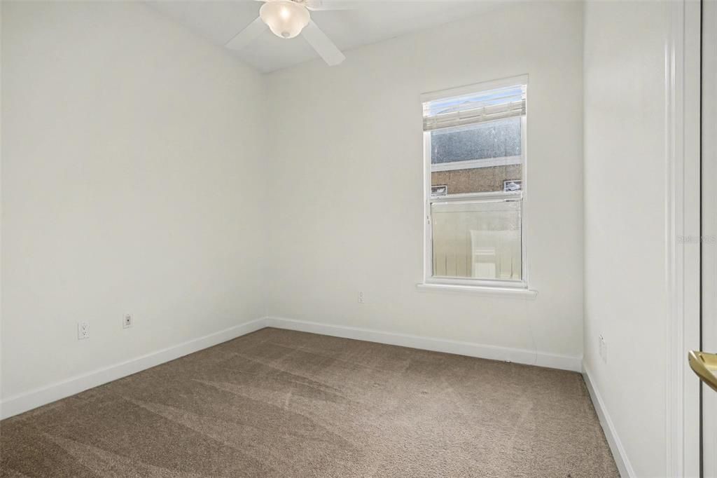 For Sale: $410,000 (3 beds, 2 baths, 1884 Square Feet)
