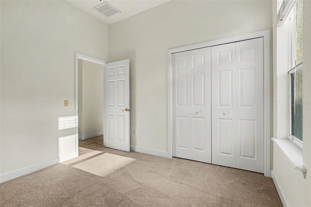 For Sale: $410,000 (3 beds, 2 baths, 1884 Square Feet)