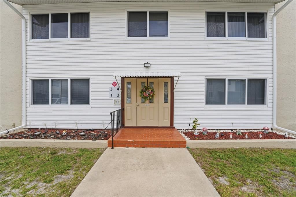 En Venta: $149,000 (2 camas, 2 baños, 1046 Pies cuadrados)