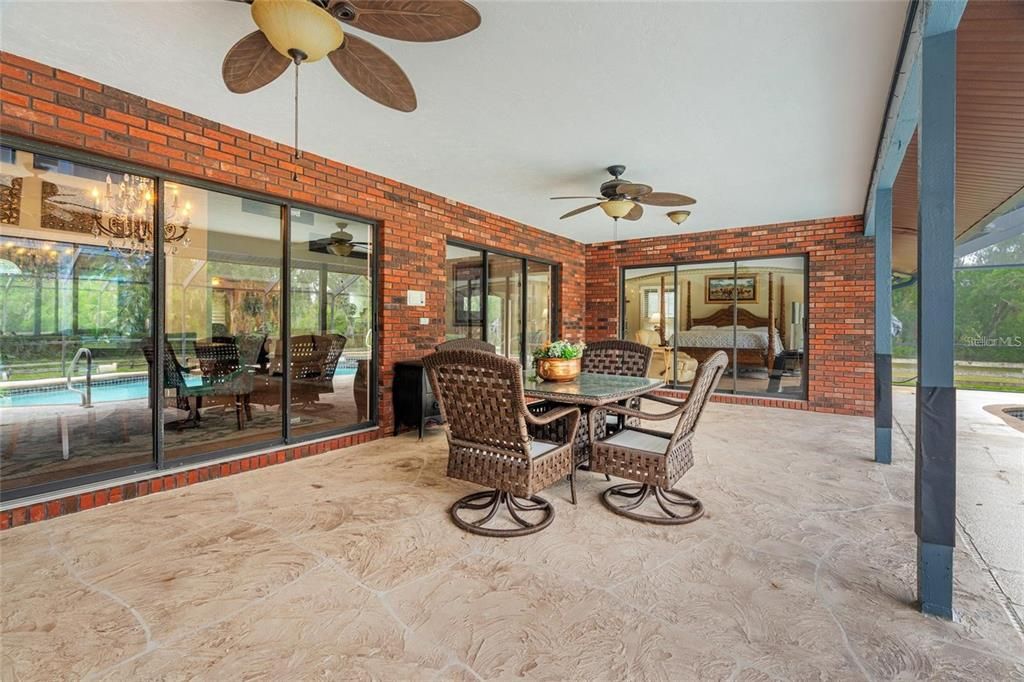 For Sale: $1,450,000 (3 beds, 2 baths, 3115 Square Feet)