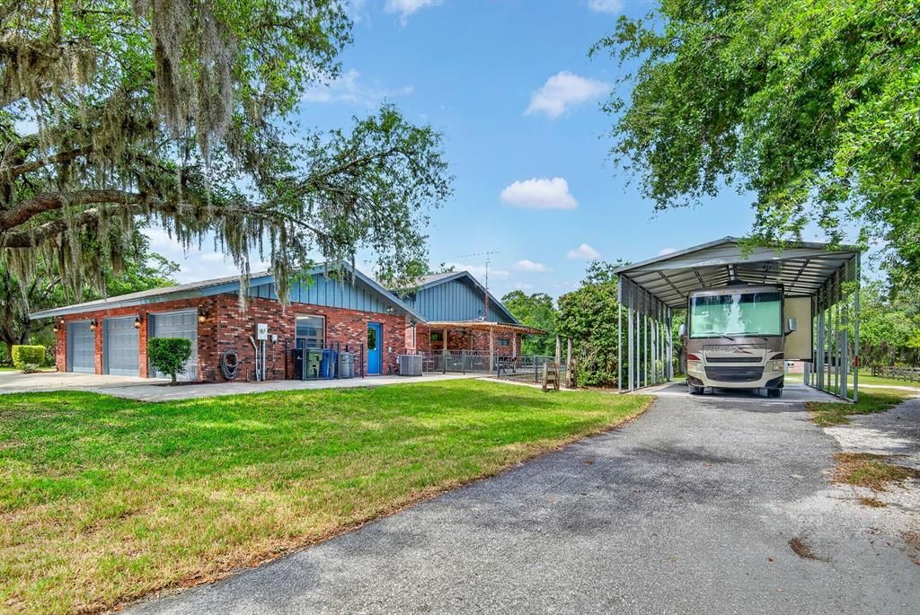 For Sale: $1,450,000 (3 beds, 2 baths, 3115 Square Feet)