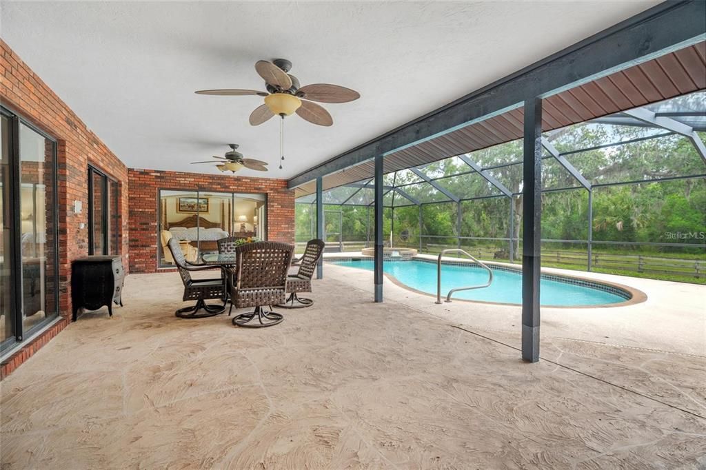 For Sale: $1,450,000 (3 beds, 2 baths, 3115 Square Feet)