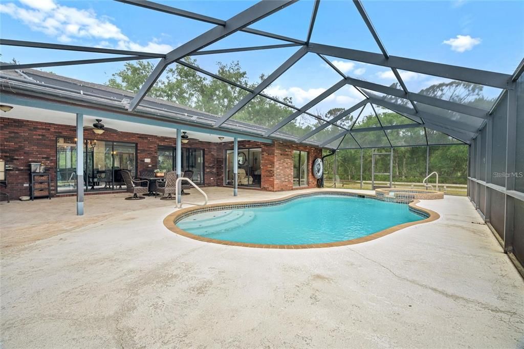 For Sale: $1,450,000 (3 beds, 2 baths, 3115 Square Feet)