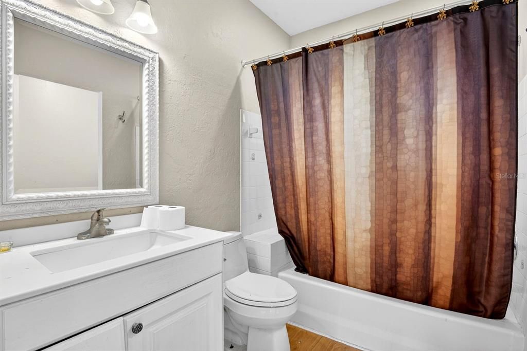 For Sale: $1,450,000 (3 beds, 2 baths, 3115 Square Feet)