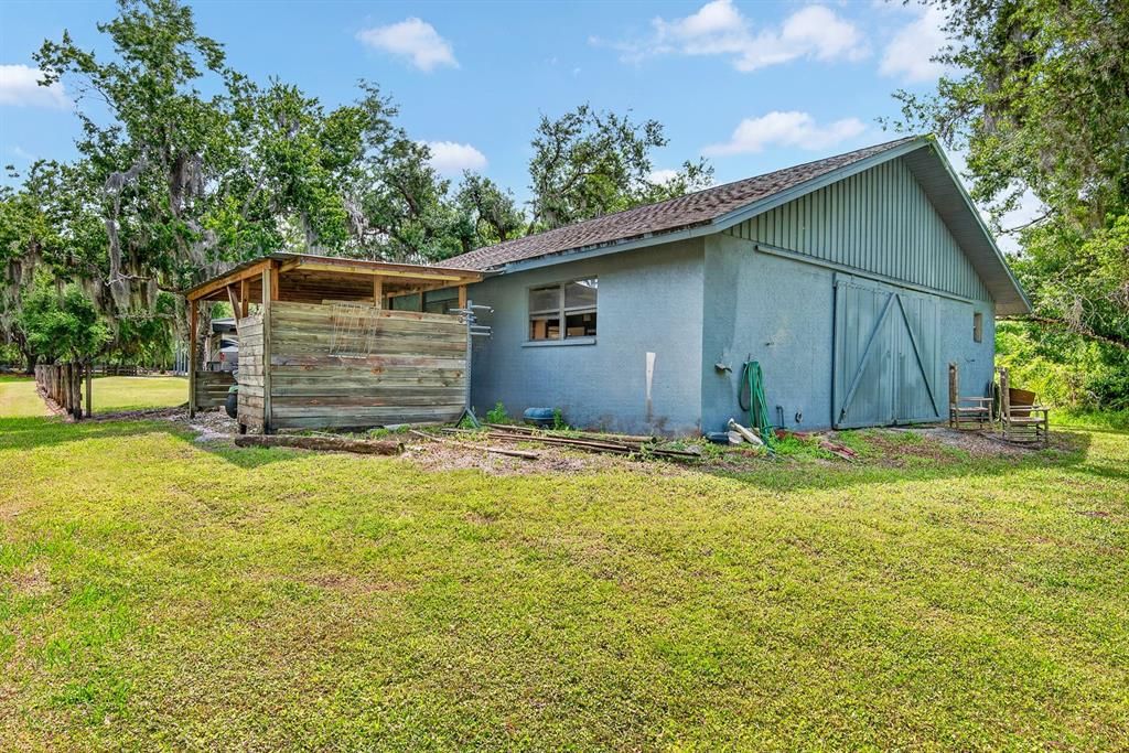 For Sale: $1,450,000 (3 beds, 2 baths, 3115 Square Feet)