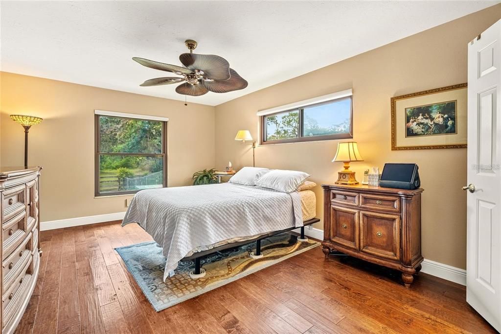 For Sale: $1,450,000 (3 beds, 2 baths, 3115 Square Feet)
