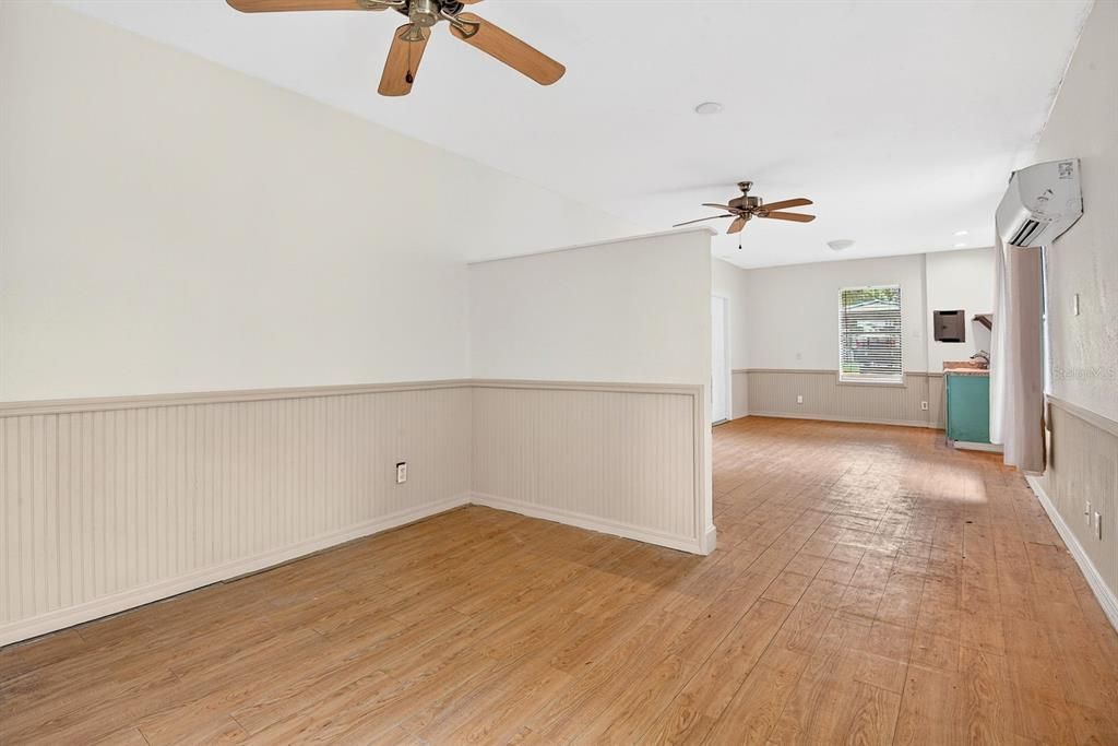 For Sale: $1,450,000 (3 beds, 2 baths, 3115 Square Feet)