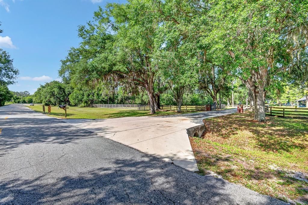 For Sale: $1,450,000 (3 beds, 2 baths, 3115 Square Feet)