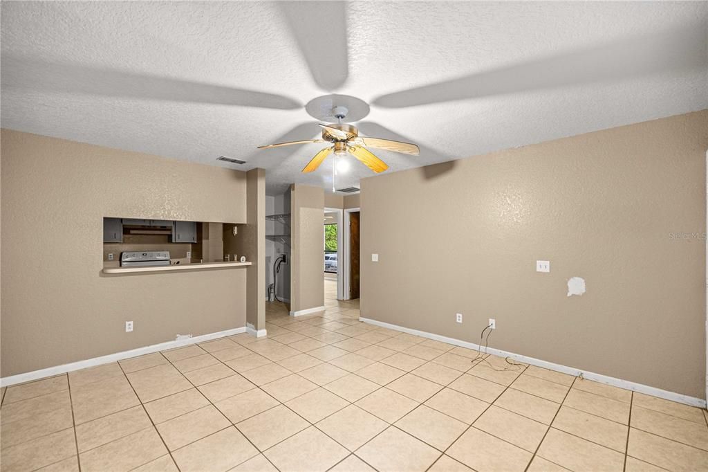 For Sale: $550,000 (8 beds, 0 baths, 3224 Square Feet)