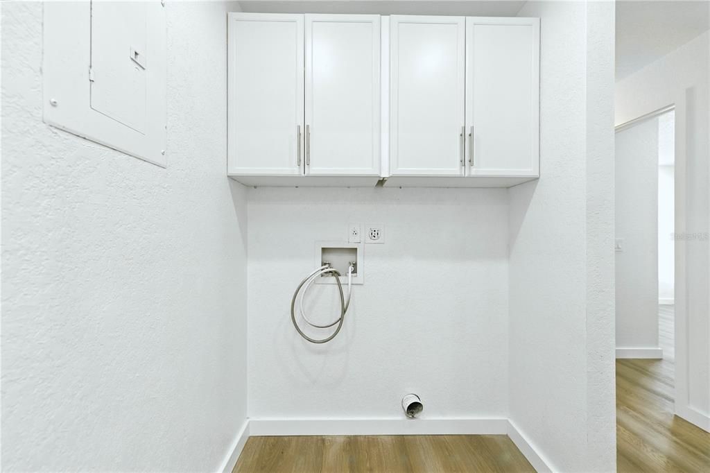 For Sale: $550,000 (8 beds, 0 baths, 3224 Square Feet)